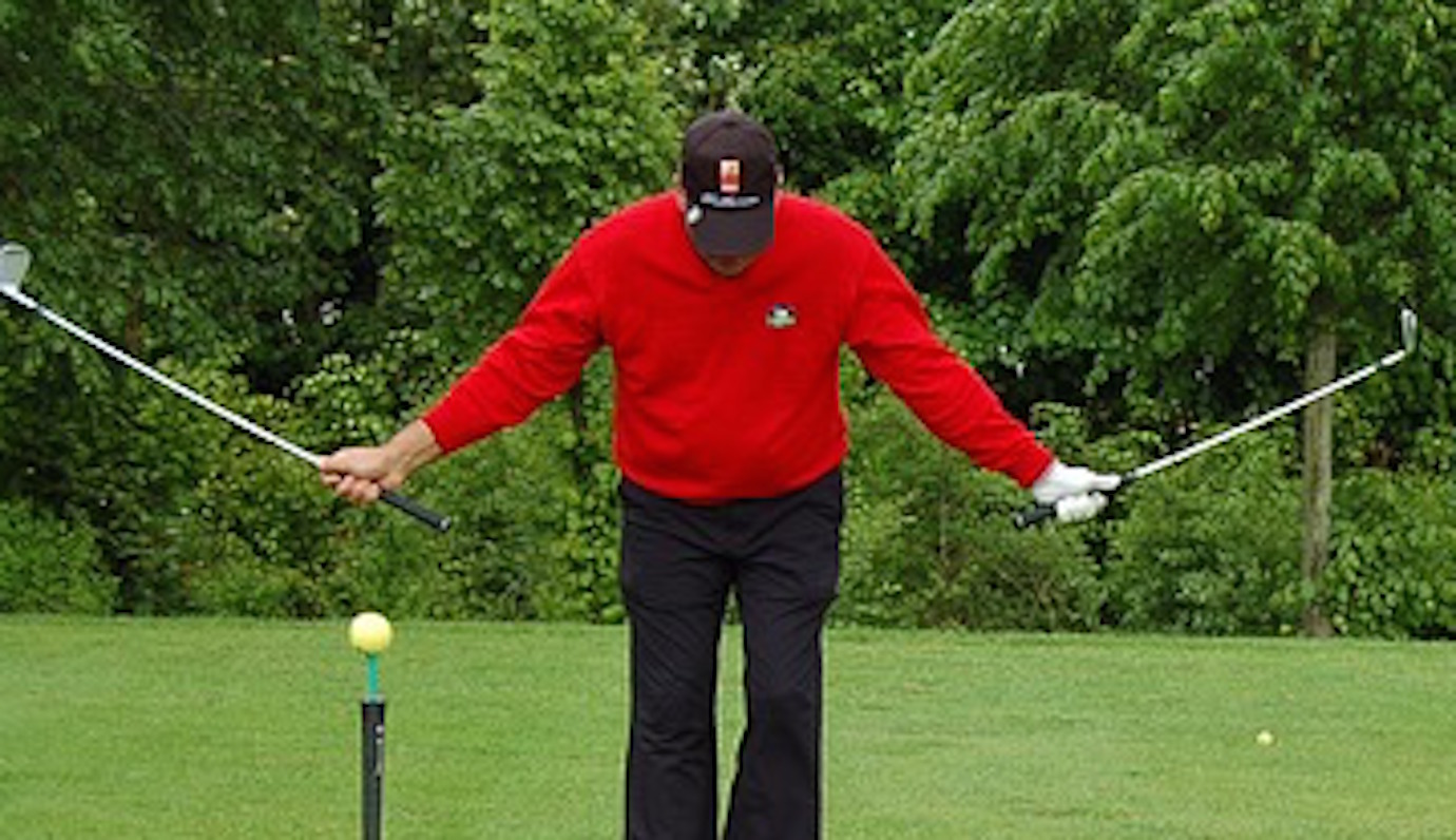 ゴルフ右手の使い方 正しい形と打ち方 入門書 ゴルファボ