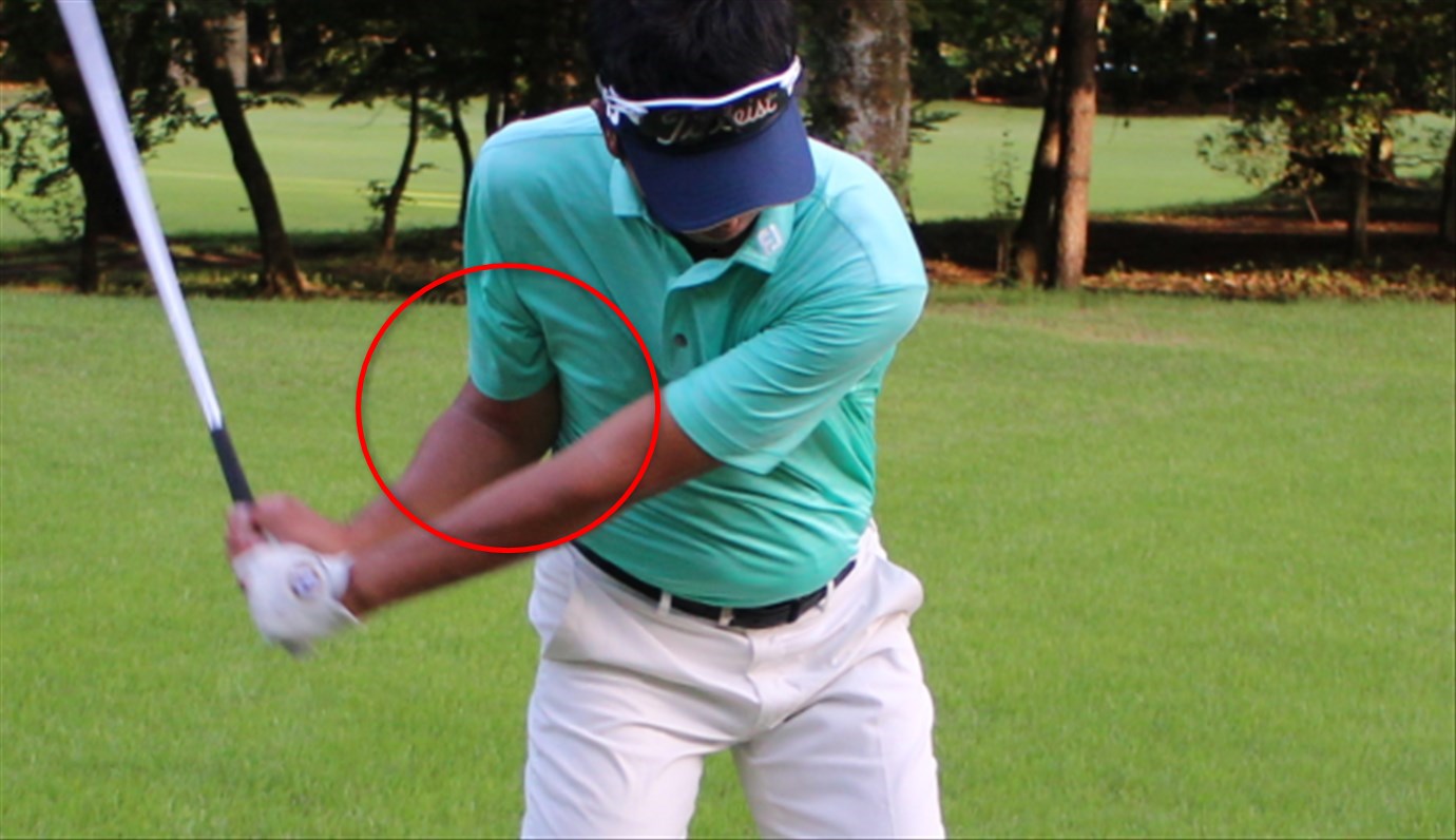ゴルフ右肘角度の正解は 力が入るポイントの見つけ方 ゴルファボ